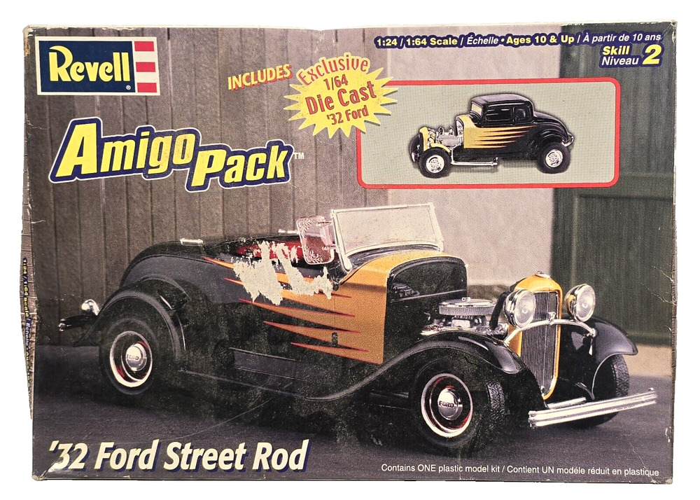 Revell Amigo Pack '32 Ford Street Rod 1:24 without Mini Die Cast Ford 85-6685